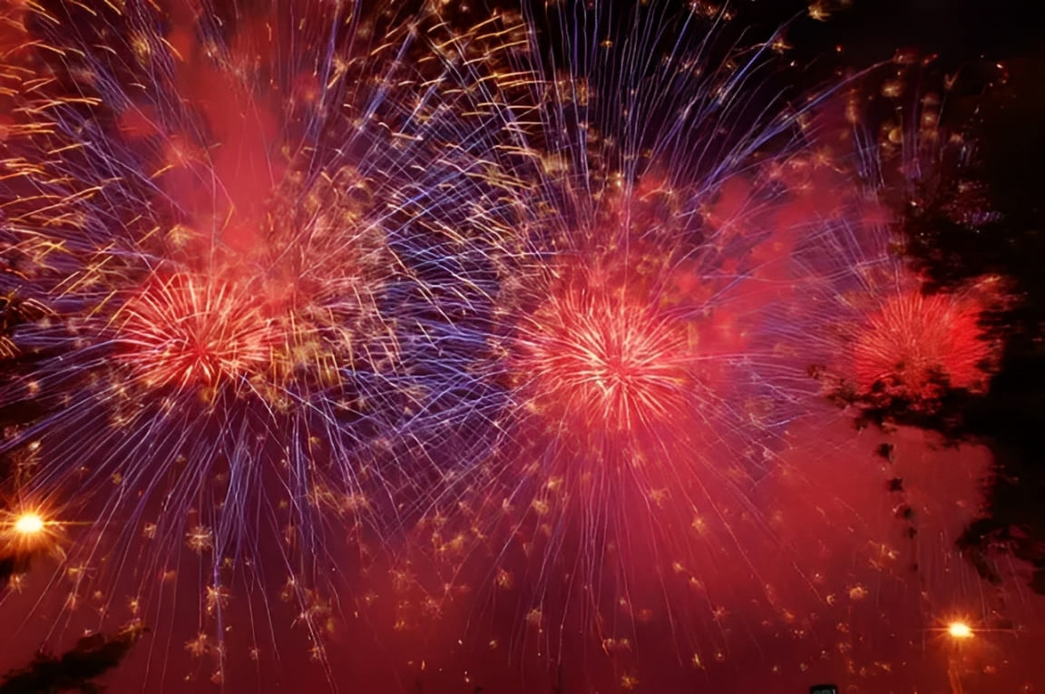 long exposure in fireworks